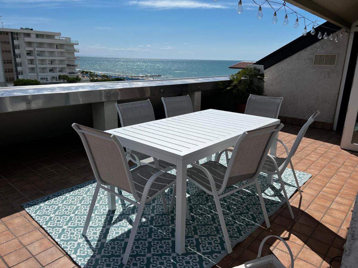 Blue Moon Penthouse Daire Lido di Jesolo Dış mekan fotoğraf